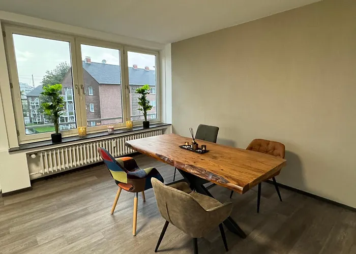 Haus Am Bahnhof * Duisburgo